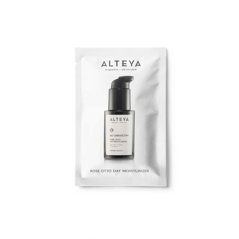 The deeply hydrating, yet light moisturizer helps balance and beautify skin, while making it resilient to environmental stressors. This nourishing day cream illuminates and revitalizes sallow-looking complexion, minimizing the appearance of most visible signs of aging. Developed with Alteya’s Urban Rose Anti-Pollution Complex skin looks detoxified and protected against the harmful effects of pollution and blue light, responsible for premature skin aging and dull skin tone.