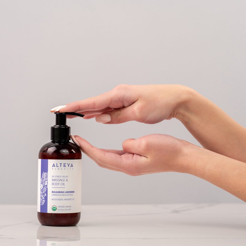 Infused with organic Bulgarian Lavender Oil grown in Alteya’s fragrant gardens, this Moisturizing Aromatic Oil will help you immerse in a world of tranquility, melting away stress and tension. Soothing lavender is combined with sensual ylang-ylang to calm the mind for a moment of total relaxation and balance. A massage session with our Lavender Massage & Body Oil just before bedtime might promote better sleep.