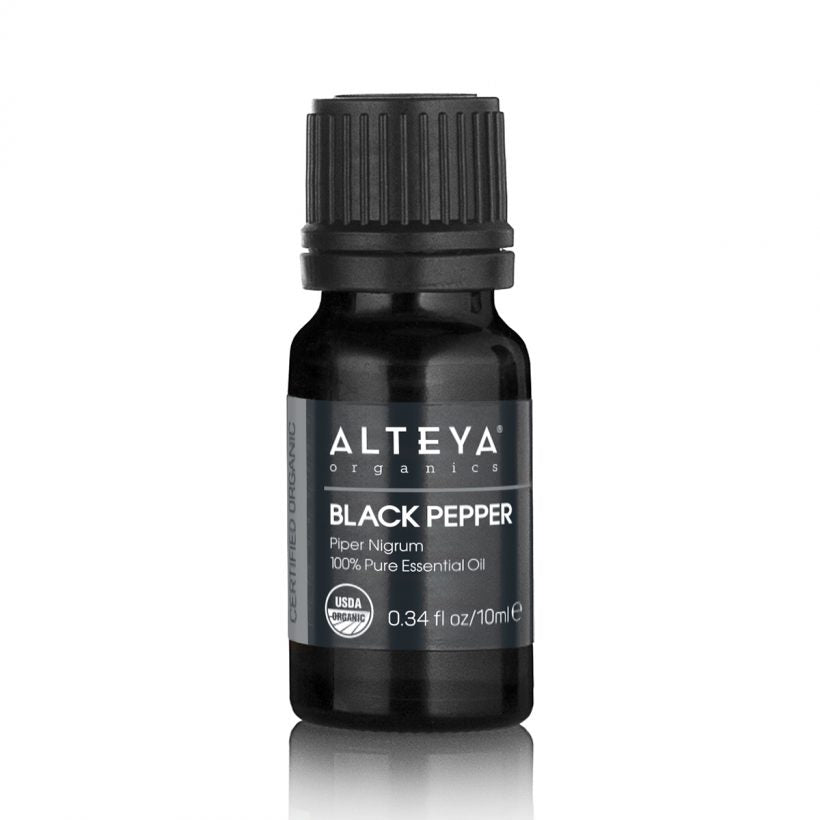 Black pepper oil has a warming effect, boosts blood circulation, thus it can help relieve muscle and rheumatic pain applied through massage. The oil contains antioxidants that protect against damage caused by free radicals, making it suitable for aging skin care.